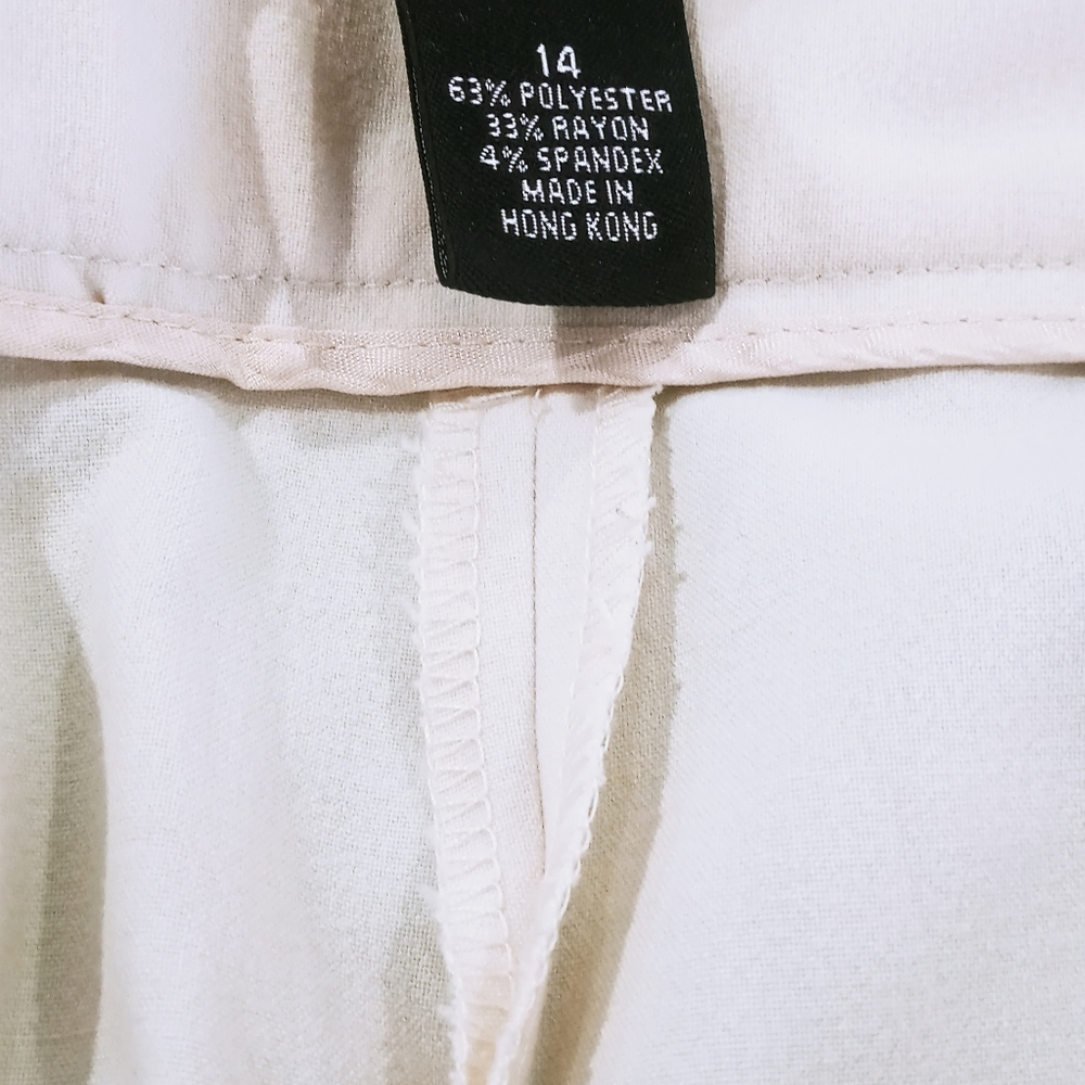 Pant suit - Picture 4 of 4